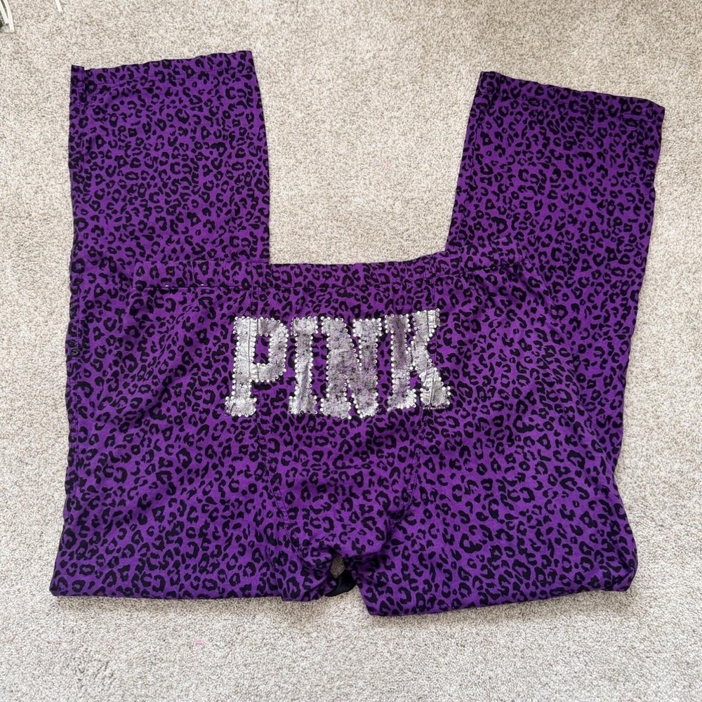 2010 VS PINK Rhinestone Leopard Pajama Pants — Size M